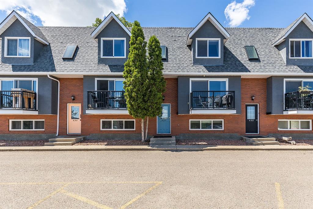 Second View of 637 5 Street SE, SE Hill, Medicine Hat, Alberta, T1A0N4