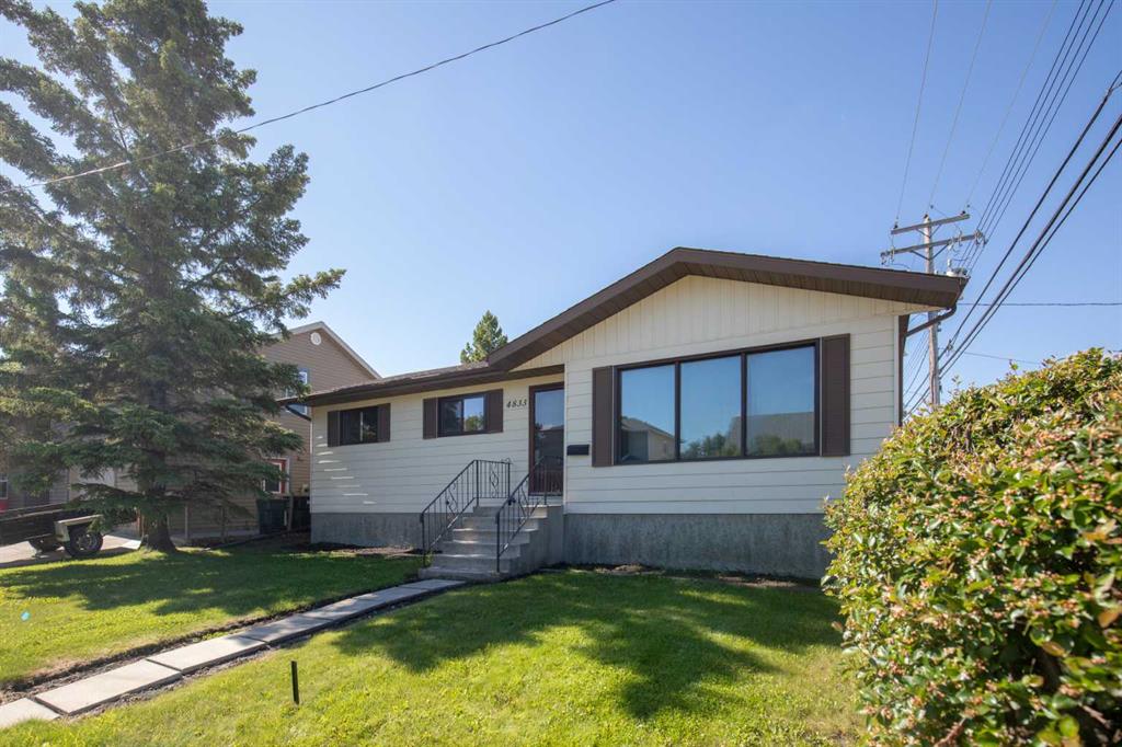 Third View of 4833 49 Street , NONE, Olds, Alberta, T4H 1E3