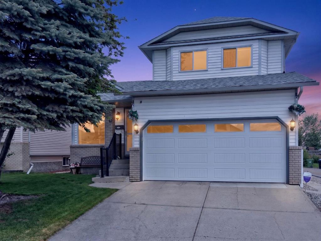 Second View of 70 Pasadena Gardens NE, Monterey Park, Calgary, Alberta, T1Y 6M8