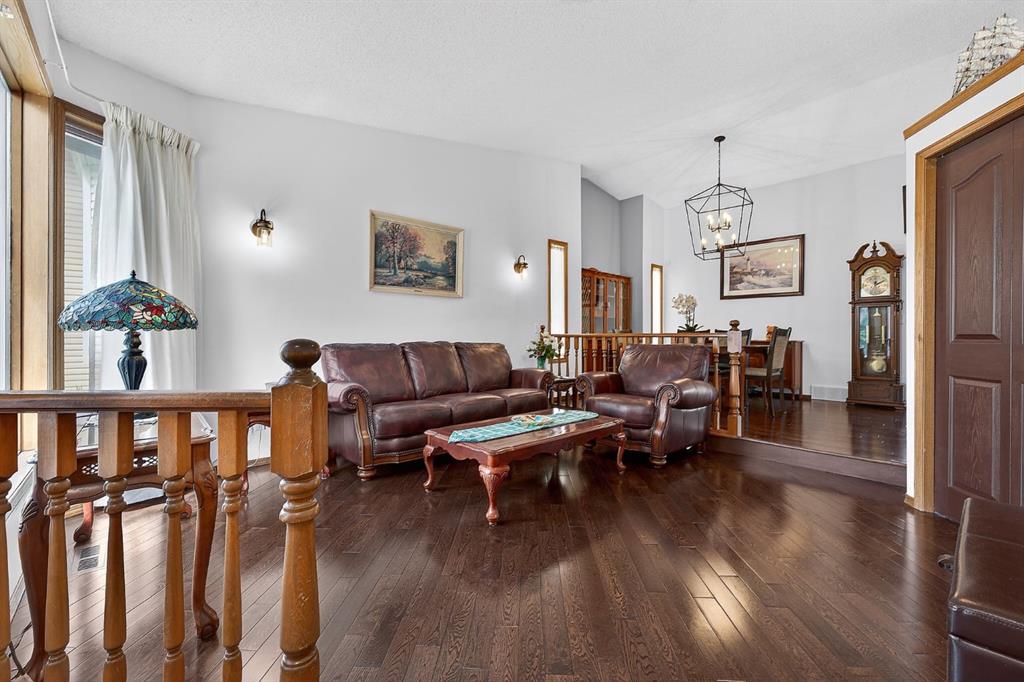 Third View of 70 Pasadena Gardens NE, Monterey Park, Calgary, Alberta, T1Y 6M8