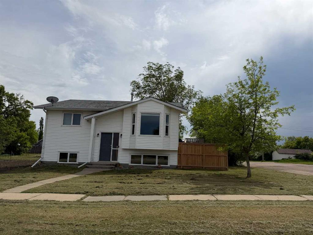 5126 Norfolk Avenue , A2323922, Alberta,