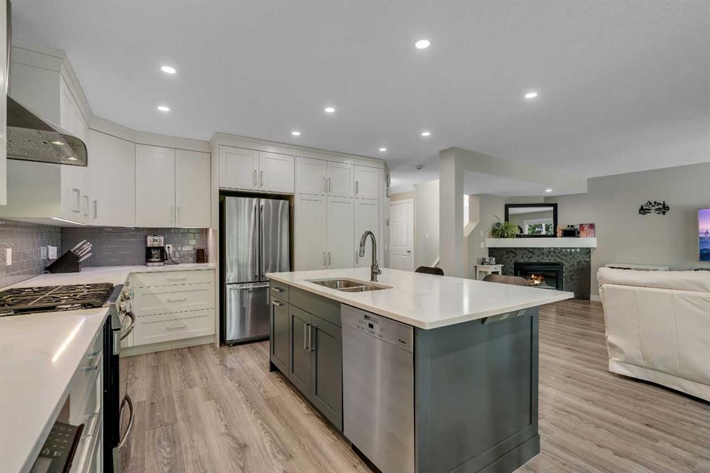 Fifth View of 480 Douglas Glen Point SE, Douglasdale/Glen, Calgary, Alberta, T2Z 3G4