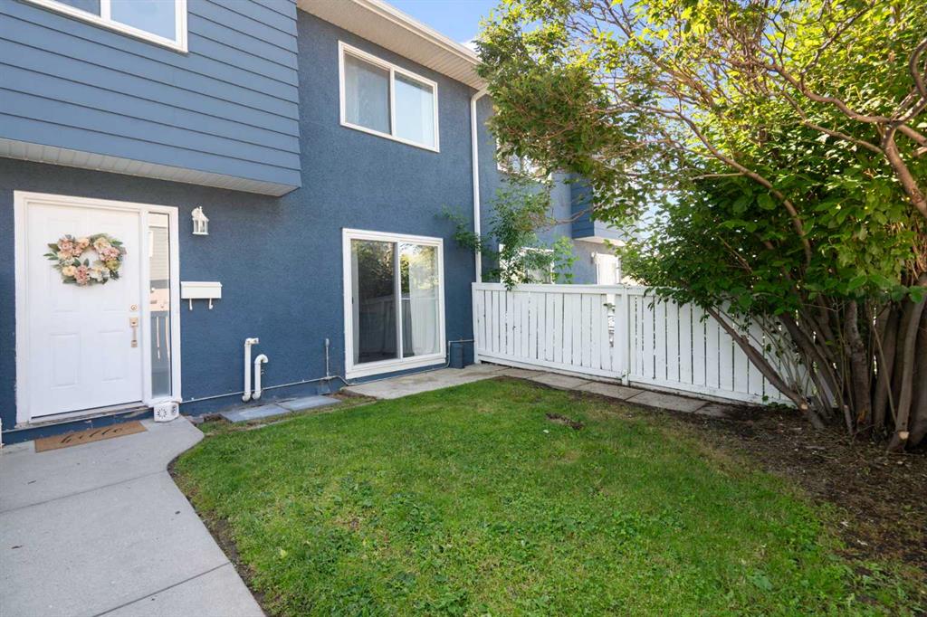 Fourth View of 15, 251 90 Avenue SE, Acadia, Calgary, Alberta, T2J 0A4