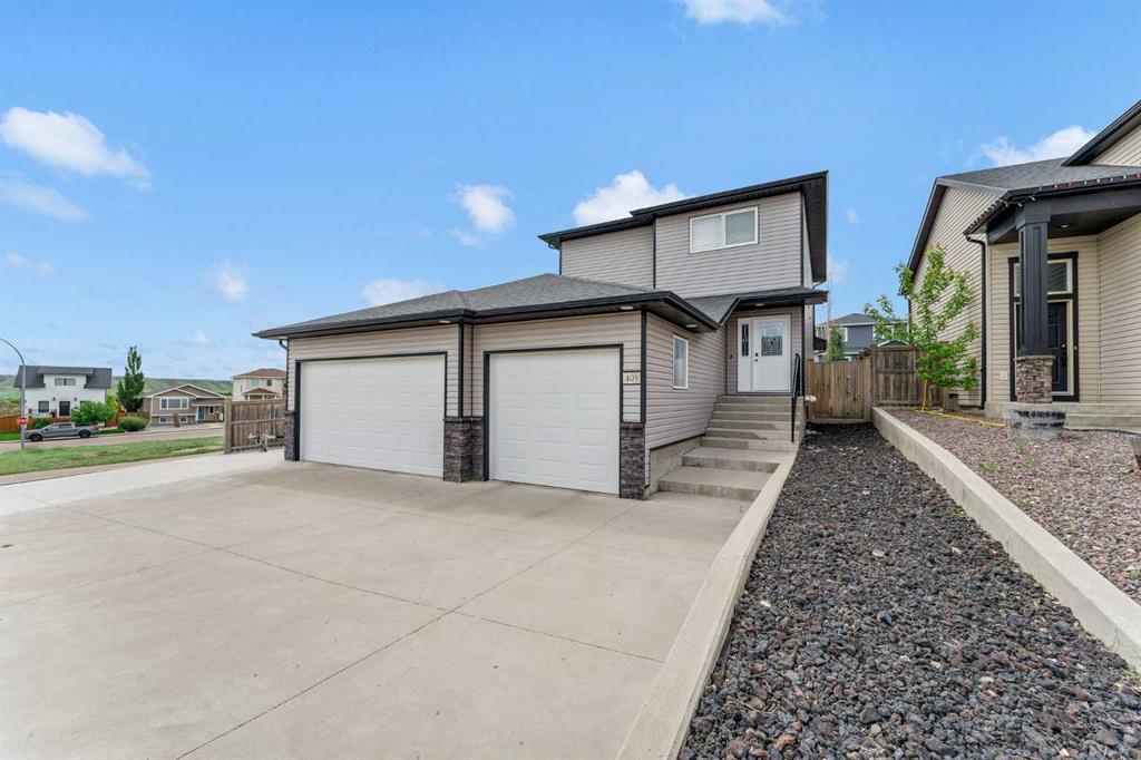 Third View of 409 Ranchview Road NE, Ranchland, Medicine Hat, Alberta, T1C 0G7