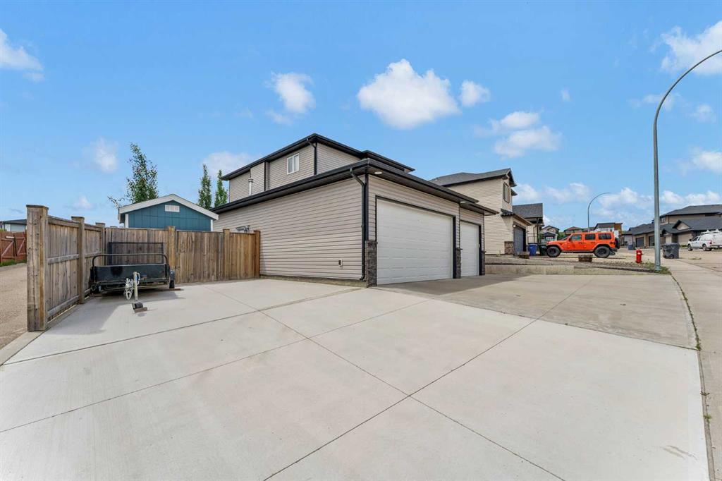 Fifth View of 409 Ranchview Road NE, Ranchland, Medicine Hat, Alberta, T1C 0G7