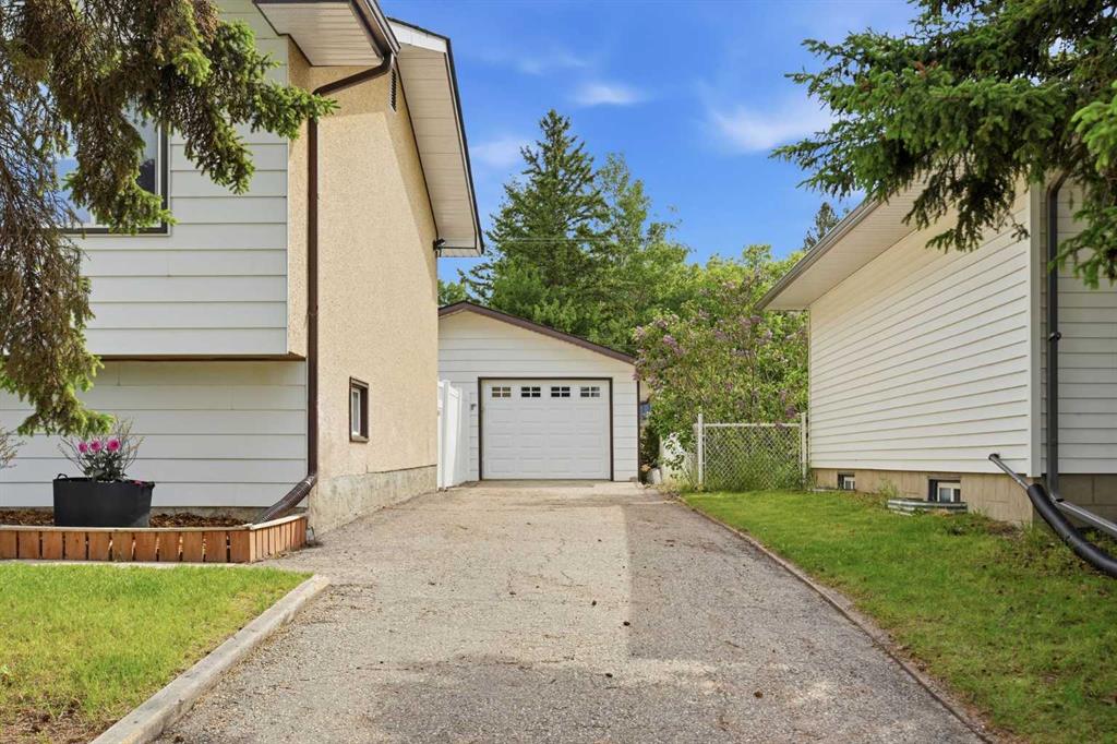 Fifth View of 652 12 Avenue , NONE, Carstairs, Alberta, T0M0N0
