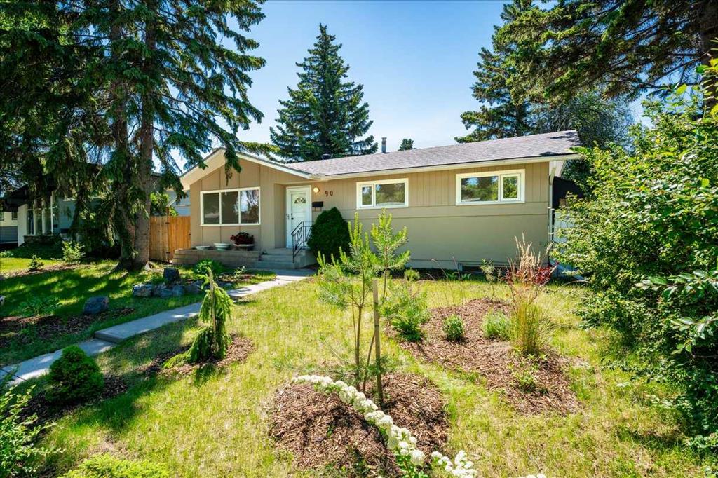 Fourth View of 90 Armstrong Crescent SE, Acadia, Calgary, Alberta, T2J 0X3