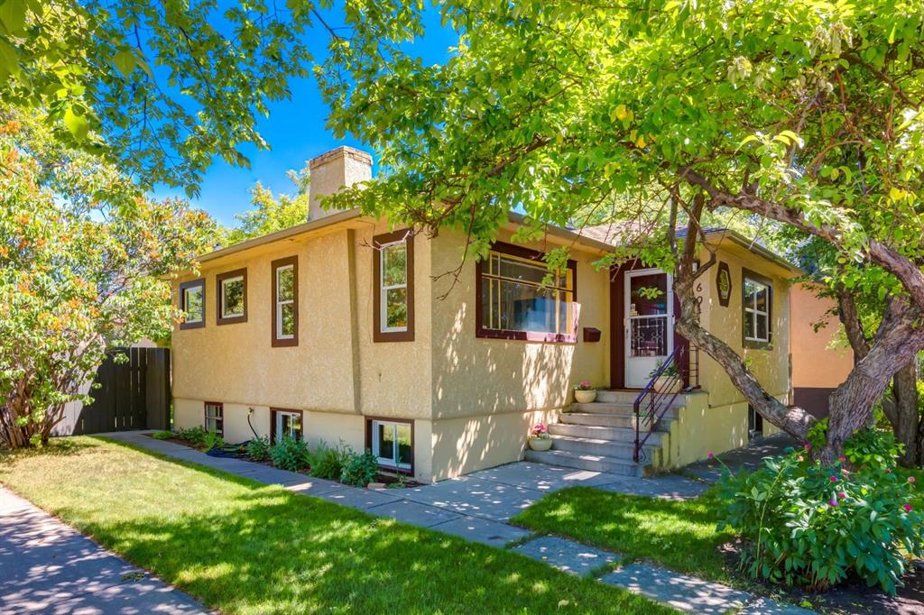 Second View of 604 10 Avenue NE, Renfrew, Calgary, Alberta, T2E 0X8