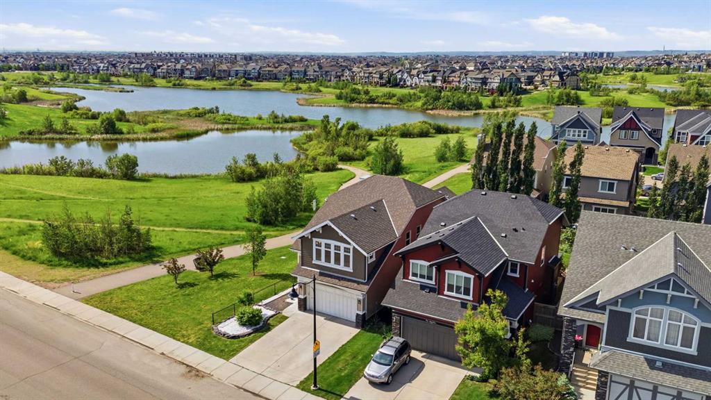 468 Mahogany Boulevard SE, A2324283, Alberta,