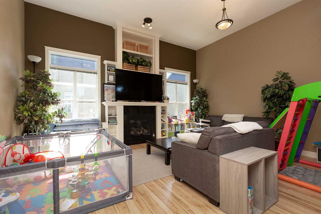 Fifth View of 879 Mt Sundance Manor W, Sunridge, Lethbridge, Alberta, T1J 1X5