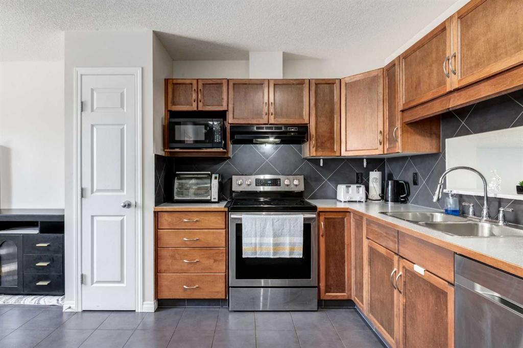 Fifth View of 55 Copperfield Court SE, Copperfield, Calgary, Alberta, T2Z 4Z3