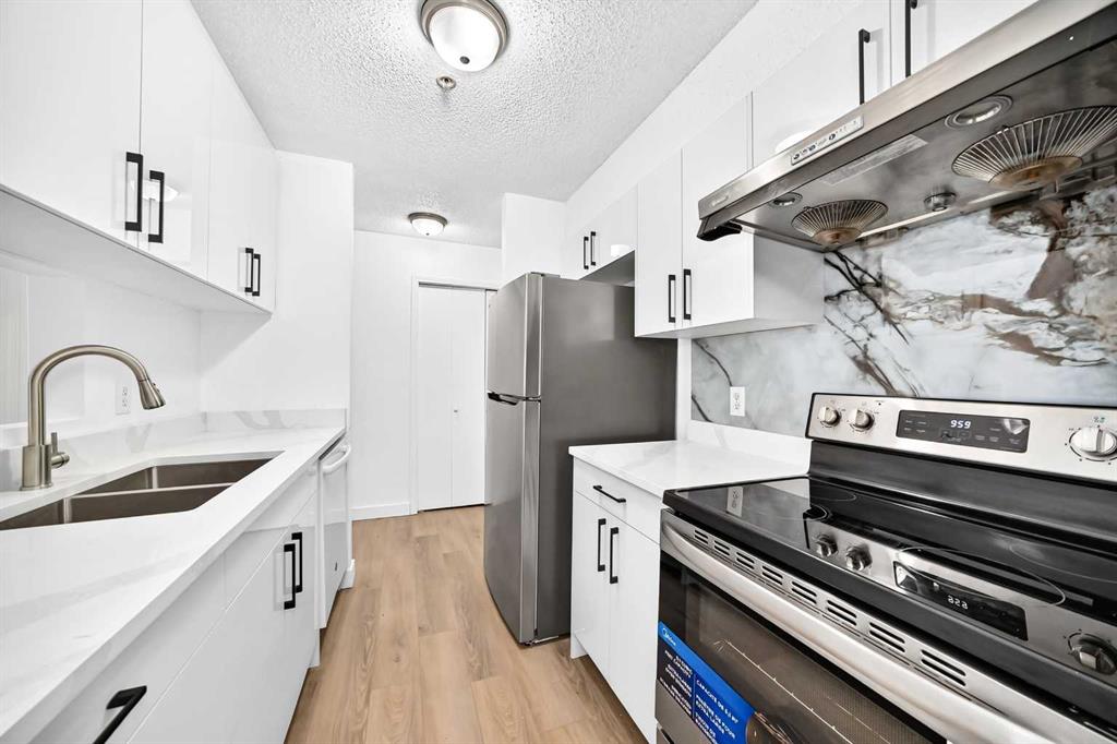 Third View of 2110, 6224 17 Avenue SE, Red Carpet, Calgary, Alberta, T2A 7X8