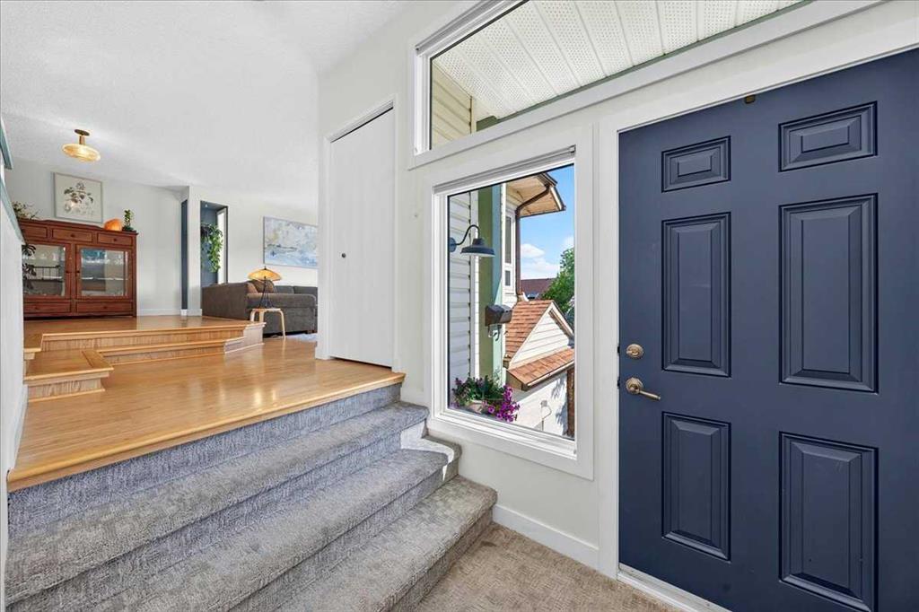 Fifth View of 656 Ranchridge Court NW, Ranchlands, Calgary, Alberta, T3G 1W9
