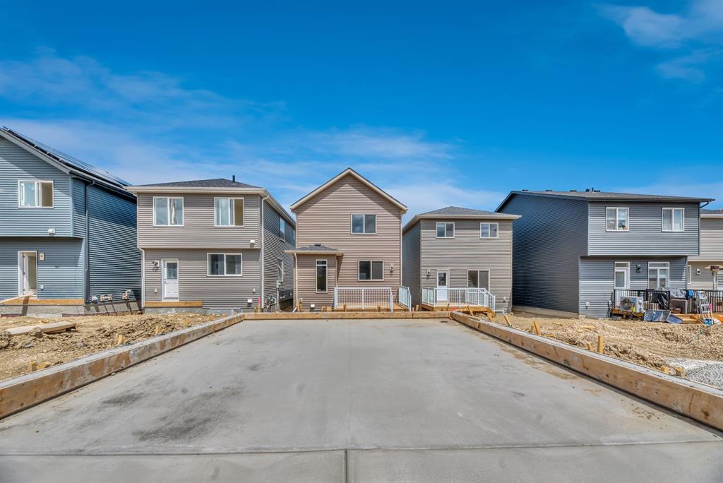 Fourth View of 292 Marmot Grove NW, Glacier Ridge, Calgary, Alberta, T3R 2B5