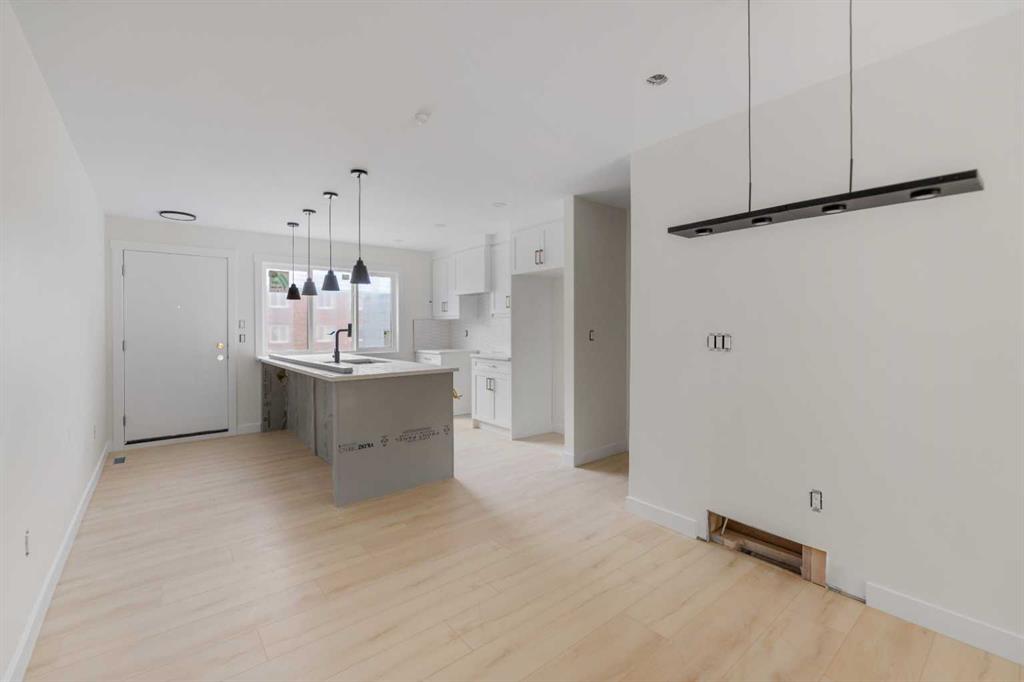 Fifth View of 2020 12 Avenue SW, Sunalta, Calgary, Alberta, T3C 0S1
