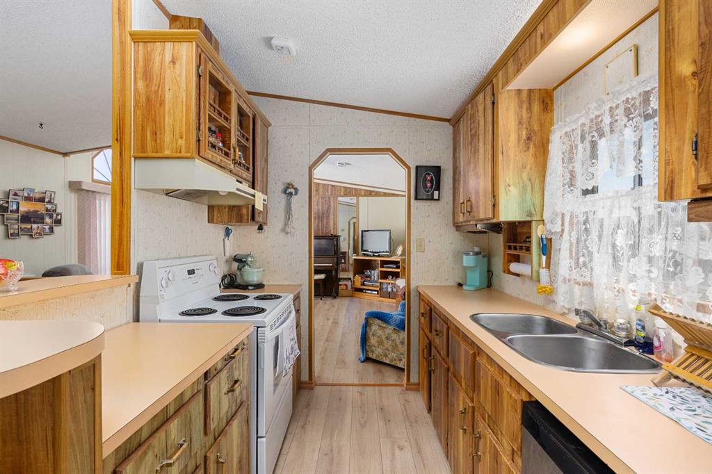 Fifth View of 71, 99 Arbour Lake Road NW, Arbour Lake, Calgary, Alberta, T3G 4E4