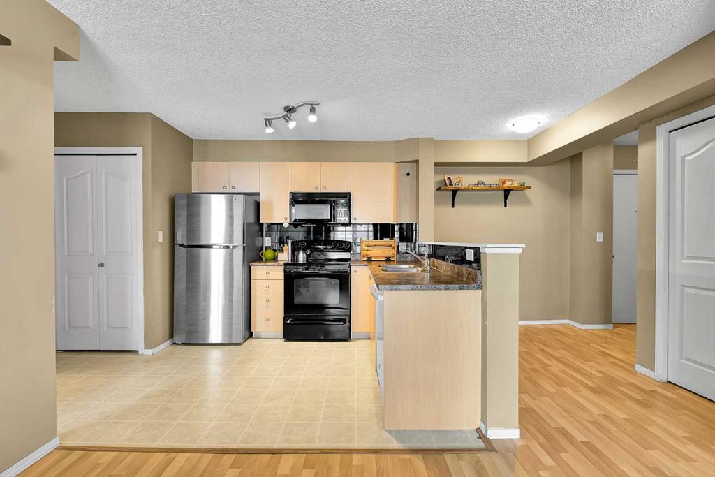 Fourth View of 716, 1111 6 Avenue SW, Downtown West End, Calgary, Alberta, T2P 5M5