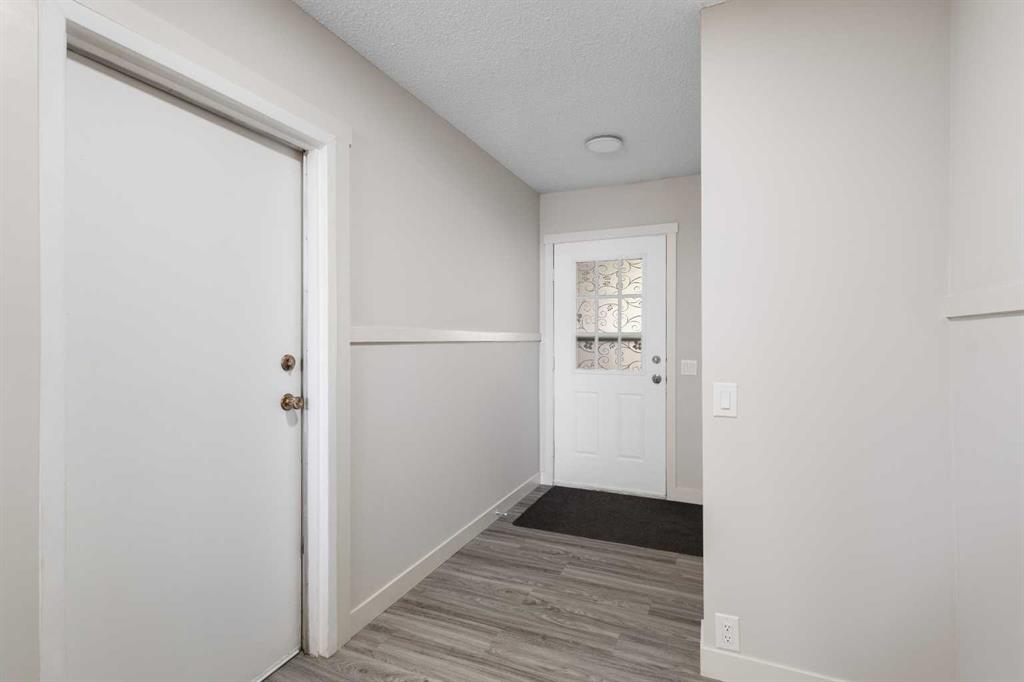 Fourth View of 50, 5019 46 Avenue SW, Glamorgan, Calgary, Alberta, T3E 6R1