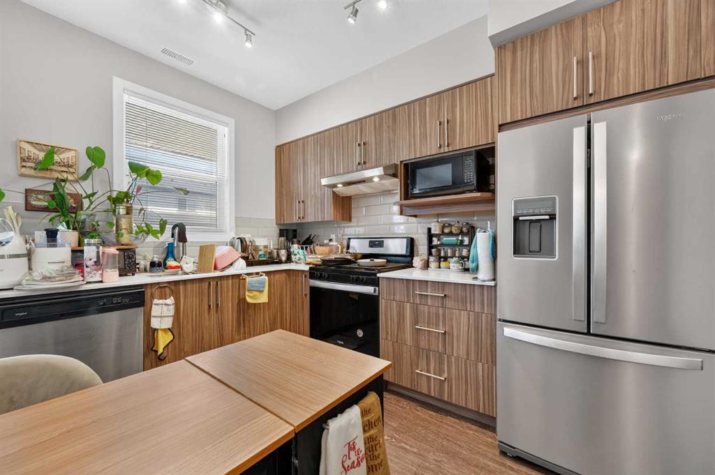 Fourth View of 204, 330 Redstone  NE, Redstone, Calgary, Alberta, T3N 1M5