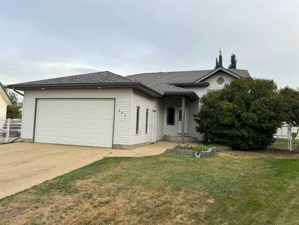 Third View of 806 Cherry Crescent , NONE, Beaverlodge, Alberta, T0H 0C0