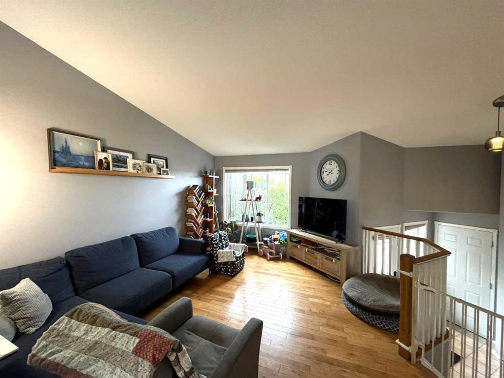 Fifth View of 806 Cherry Crescent , NONE, Beaverlodge, Alberta, T0H 0C0