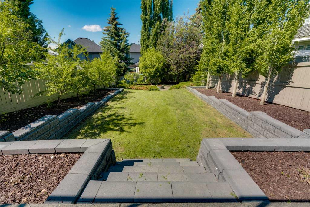 Third View of 9 Cresthaven Way SW, Crestmont, Calgary, Alberta, T3B5X8