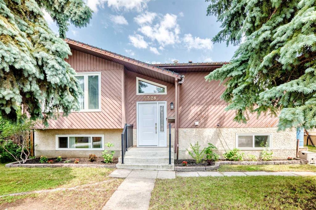 Second View of 5328 38 Street , Margodt, Innisfail, Alberta, T4G 1E8
