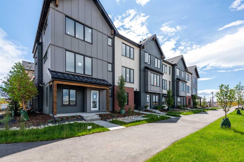 7369 MERCADO Avenue SE, A2324718, Alberta,