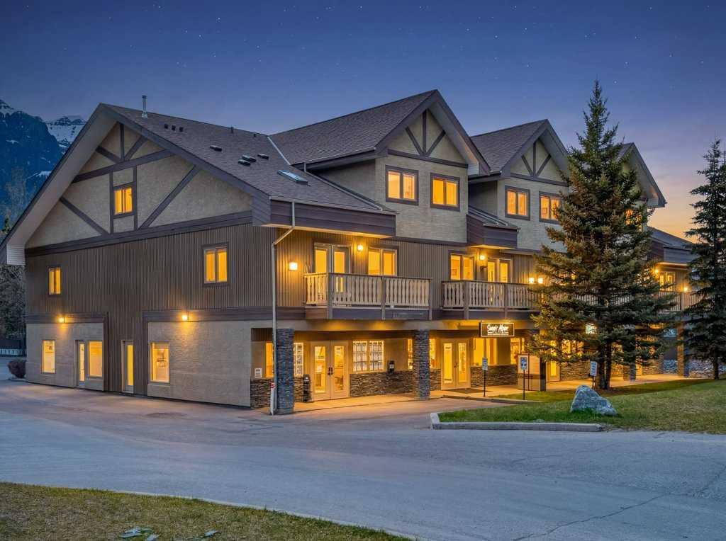 204, 512 Bow Valley Trail , A2324728, Alberta,