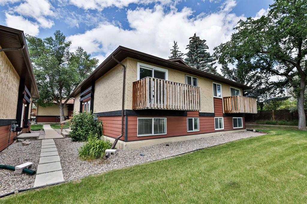 24, 5 Acadia Road W, A2324730, Alberta,