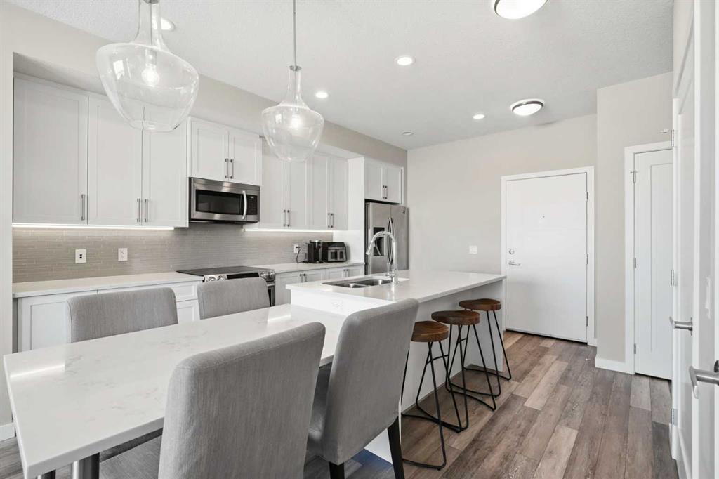 Fifth View of 404, 8530 8A Avenue SW, West Springs, Calgary, Alberta, T3H 6A7