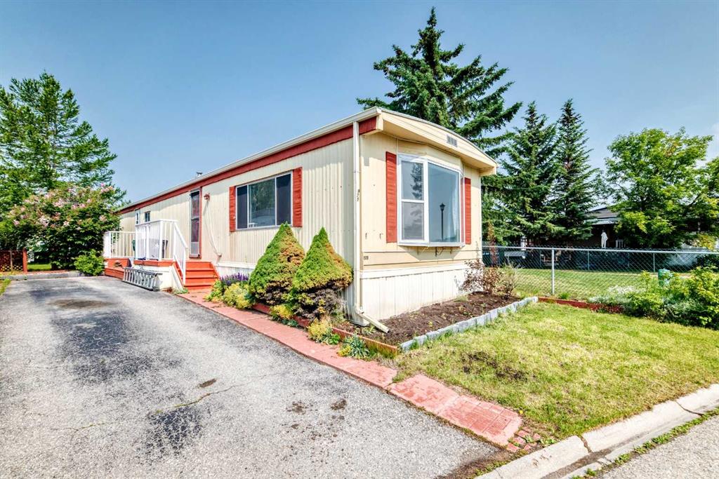 Third View of 175, 99 Arbour Lake Road NW, Arbour Lake, Calgary, Alberta, T3G 4E4
