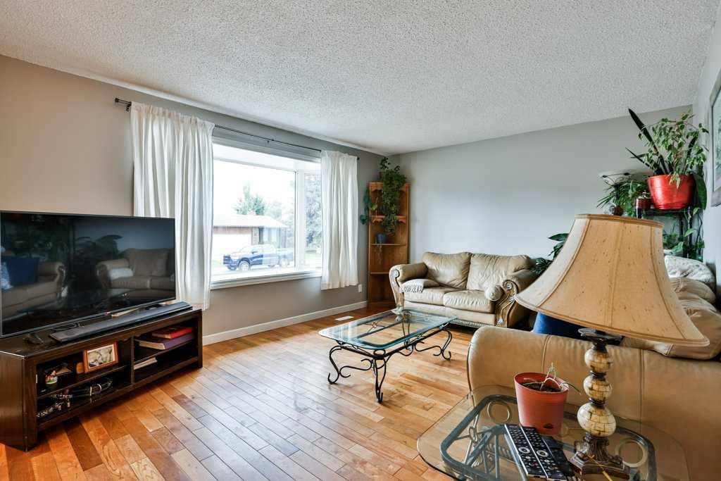Fifth View of 5217 38 Avenue , NONE, Taber, Alberta, T1G 1B8