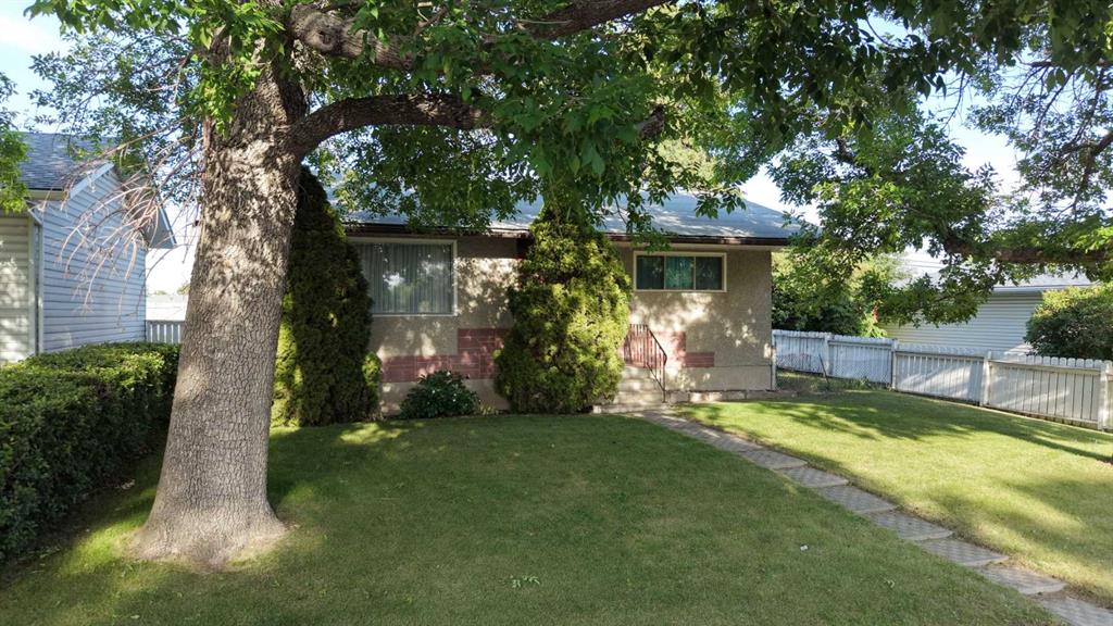 Third View of 1424 Radisson Drive SE, Albert Park/Radisson Heights, Calgary, Alberta, T2A1Z4