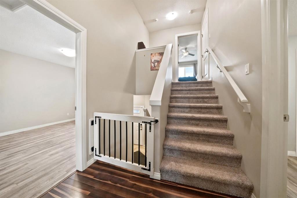 Fifth View of 262 Viscount Drive , Vanier East, Red Deer, Alberta, T4R 0M7
