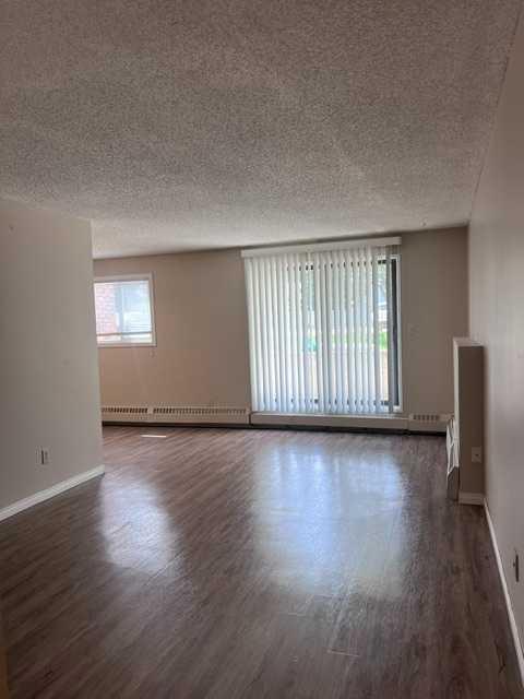 Fourth View of 107, 49 Bennett  , Bower, Red Deer, Alberta, T4R 1V4