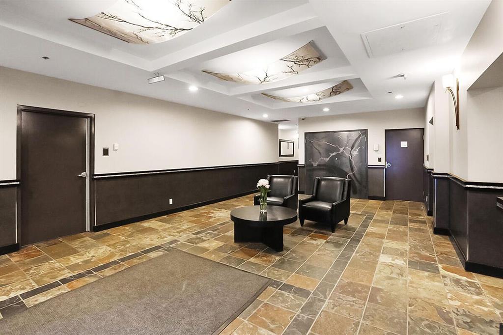 Third View of 306, 650 10 Street SW, Downtown West End, Calgary, Alberta, T2P 5G4