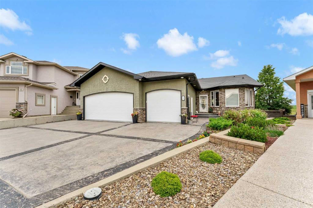 Third View of 28 Sierra Close SW, SW Southridge, Medicine Hat, Alberta, T1B 0A8