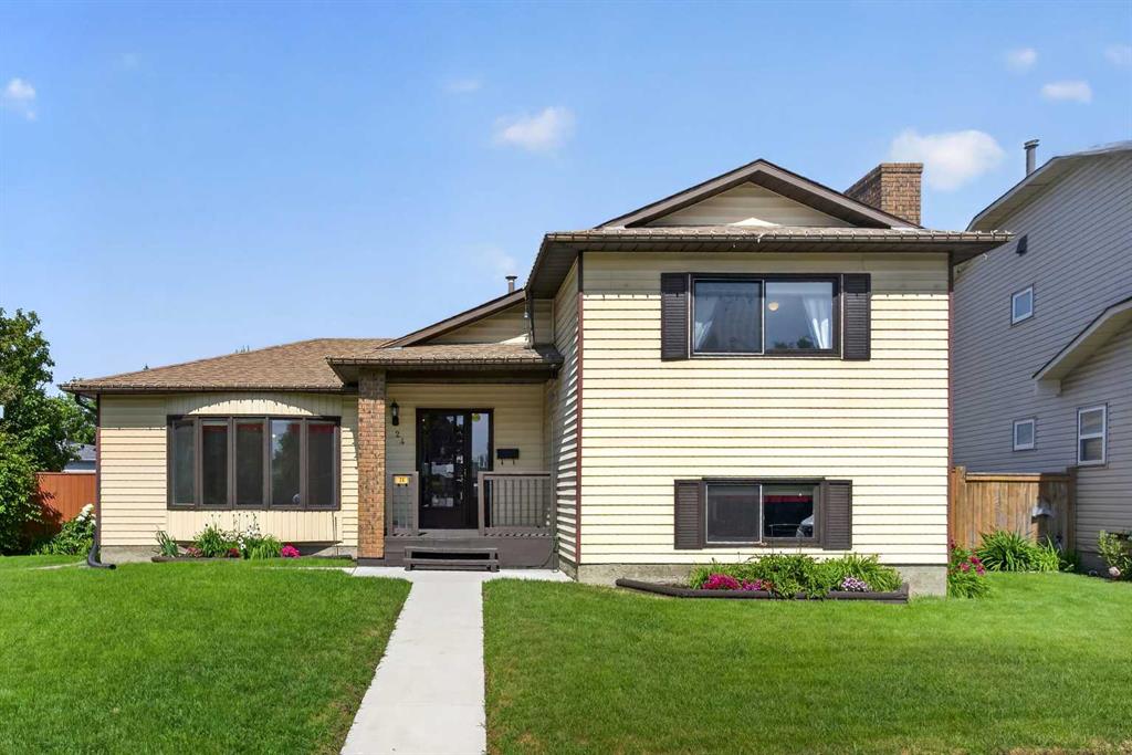 Third View of 24 Mckenna Mews SE, McKenzie Lake, Calgary, Alberta, T2Z 1W8