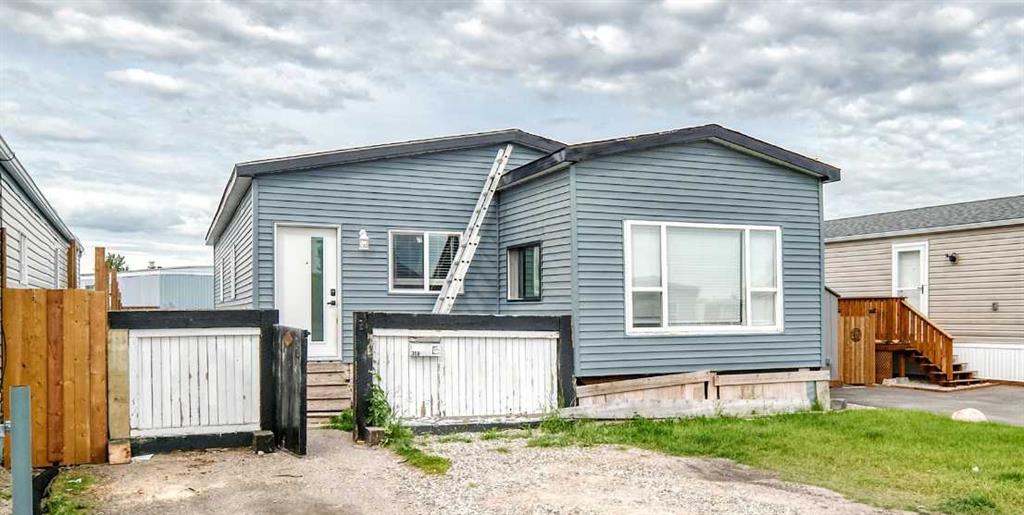 Third View of 356, 6220 17 Avenue SE, Red Carpet, Calgary, Alberta, T2A 7H4