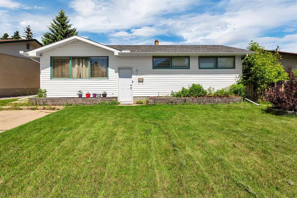 Second View of 32 Otterbury Avenue , Oriole Park, Red Deer, Alberta, T4N 5A1