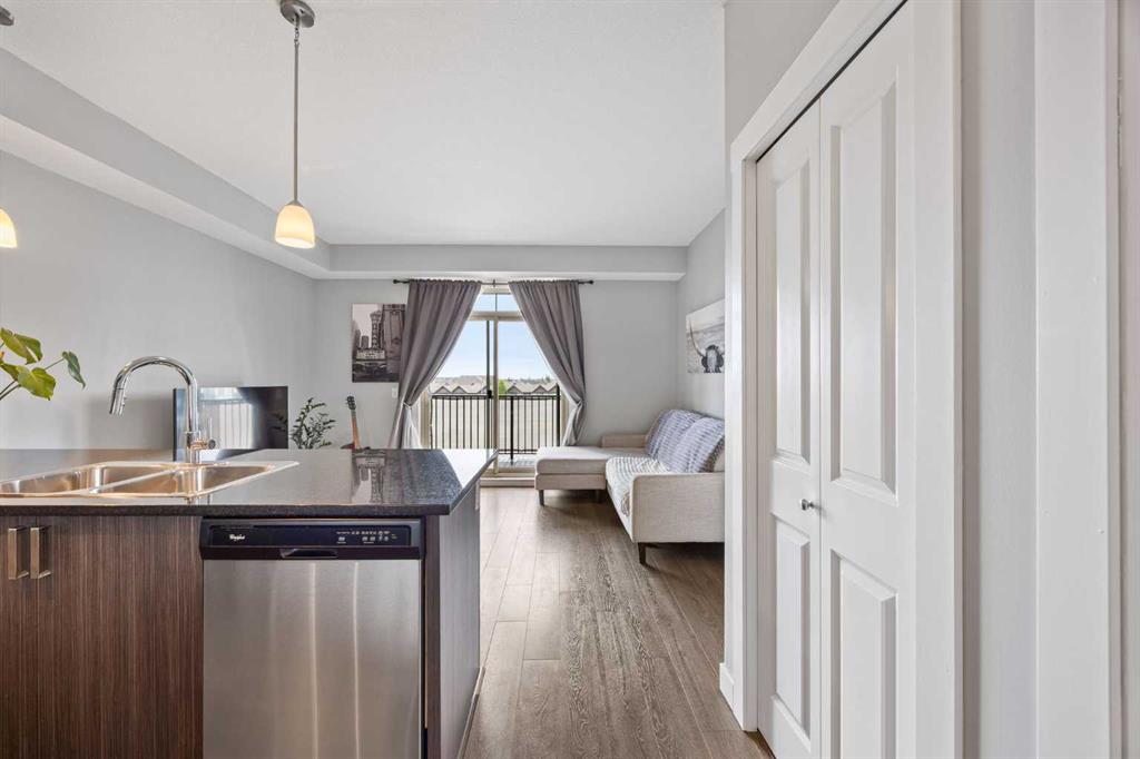 Fifth View of 414, 117 Copperpond Common , Copperfield, Calgary, Alberta, T2Z5E2