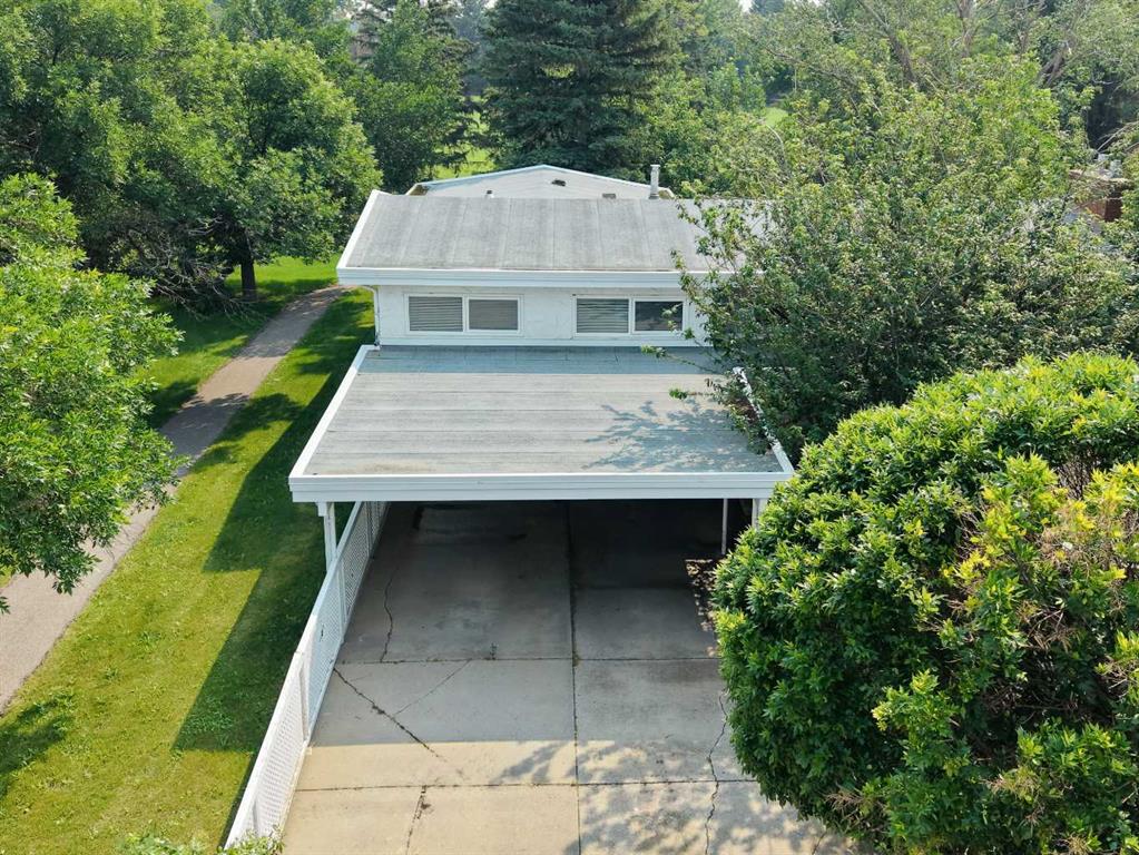 2409 20 Street N, A2325229, Alberta,