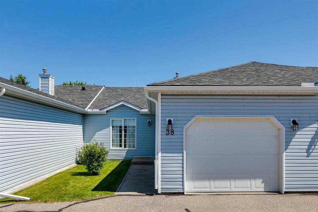 38, 105 Elm Place , A2325247, Alberta,