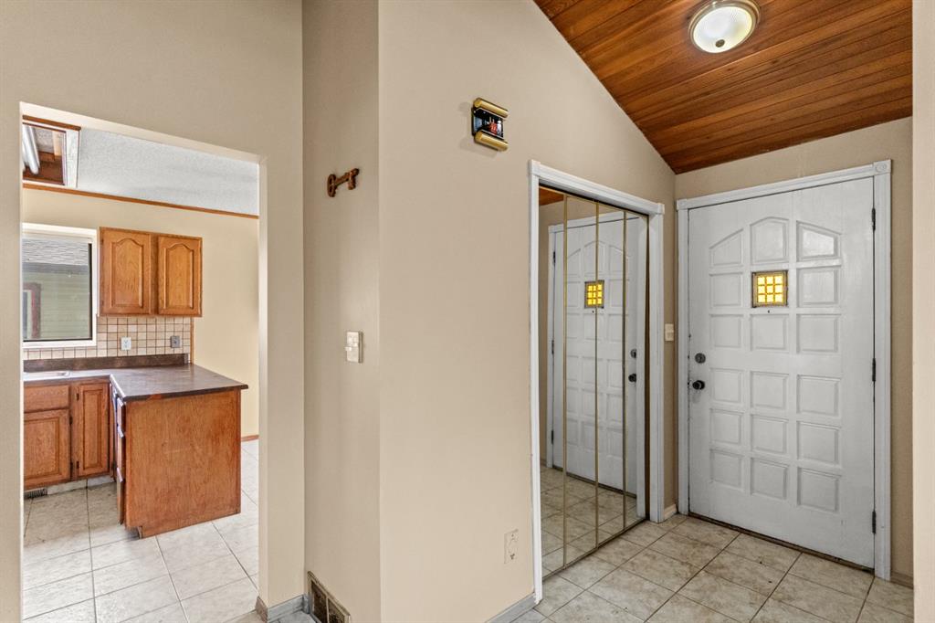 Fifth View of 72 Templeson Way NE, Temple, Calgary, Alberta, T1Y5P9