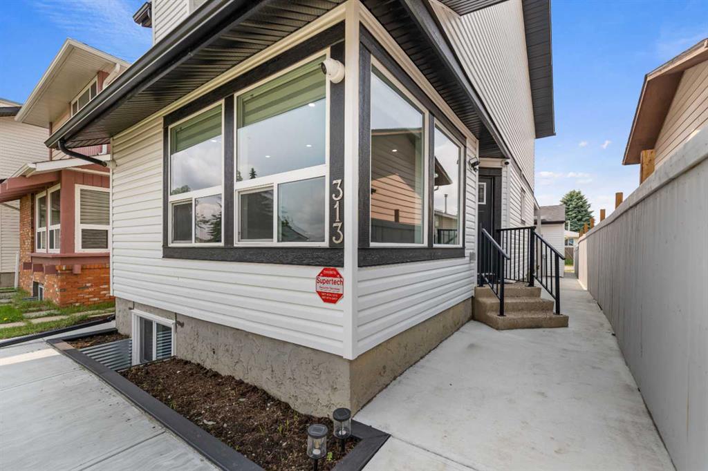 Fifth View of 313 Falwood Way NE, Falconridge, Calgary, Alberta, T3J 1A9
