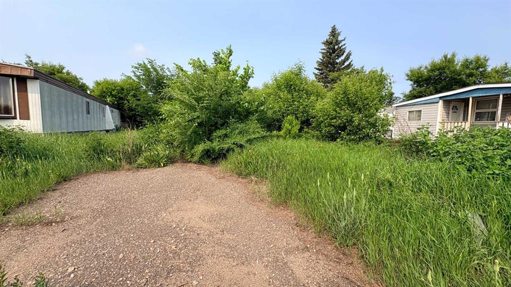 1534 15 Street Crescent , A2325291, Alberta,