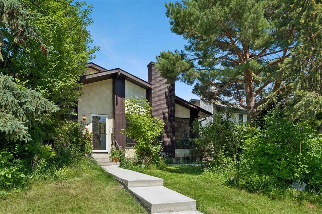 Main View of 2524 106 Avenue SW, Cedarbrae, Calgary, Alberta, T2W 2H9