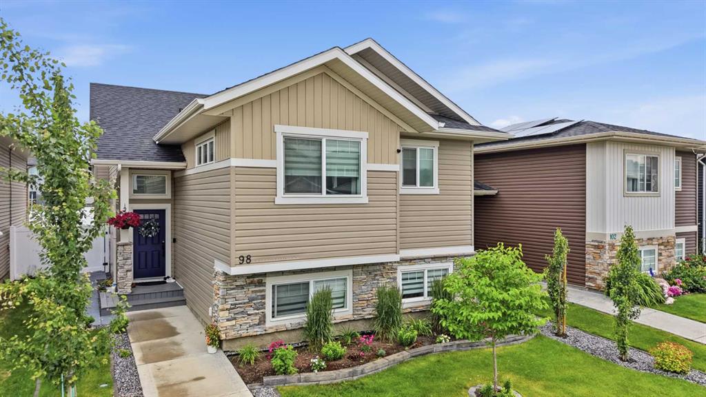Third View of 98 Livingston Close , Laredo, Red Deer, Alberta, T4R 0S8