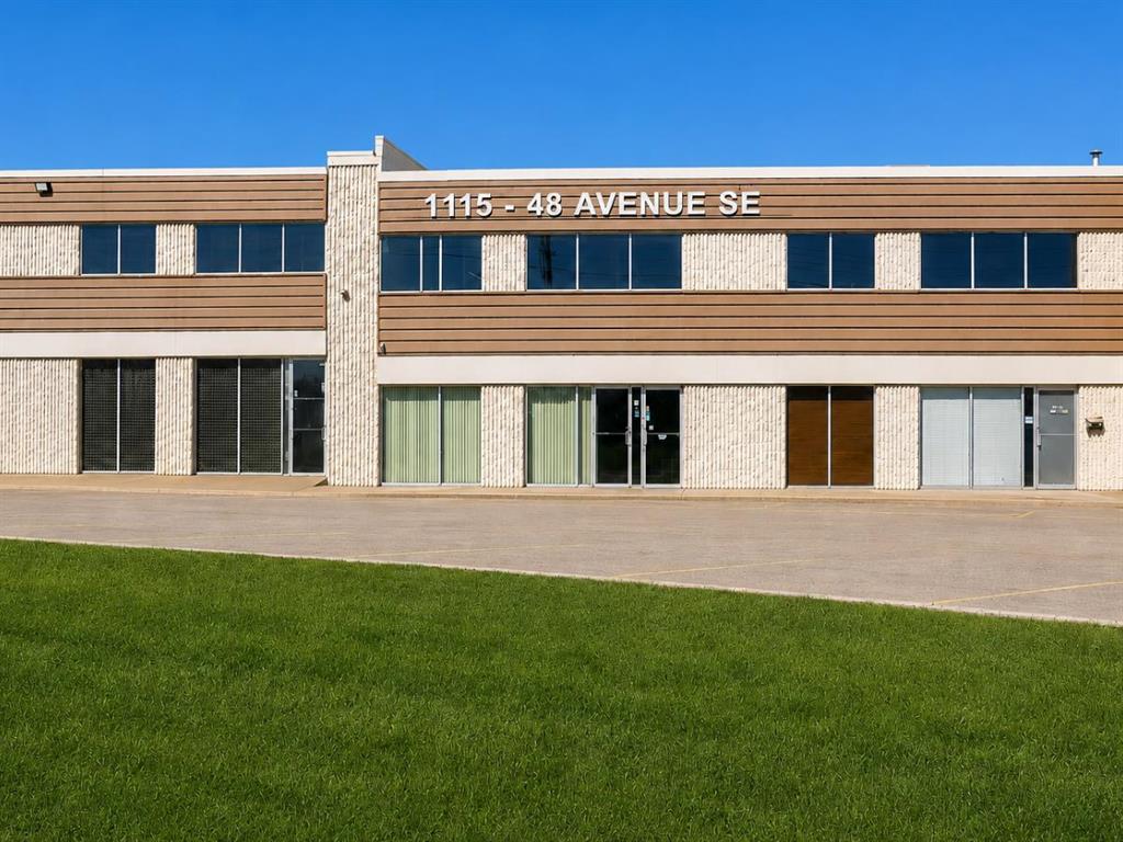 Second View of 4, 1115 48 Avenue SE, Highfield, Calgary, Alberta, T2G2A7
